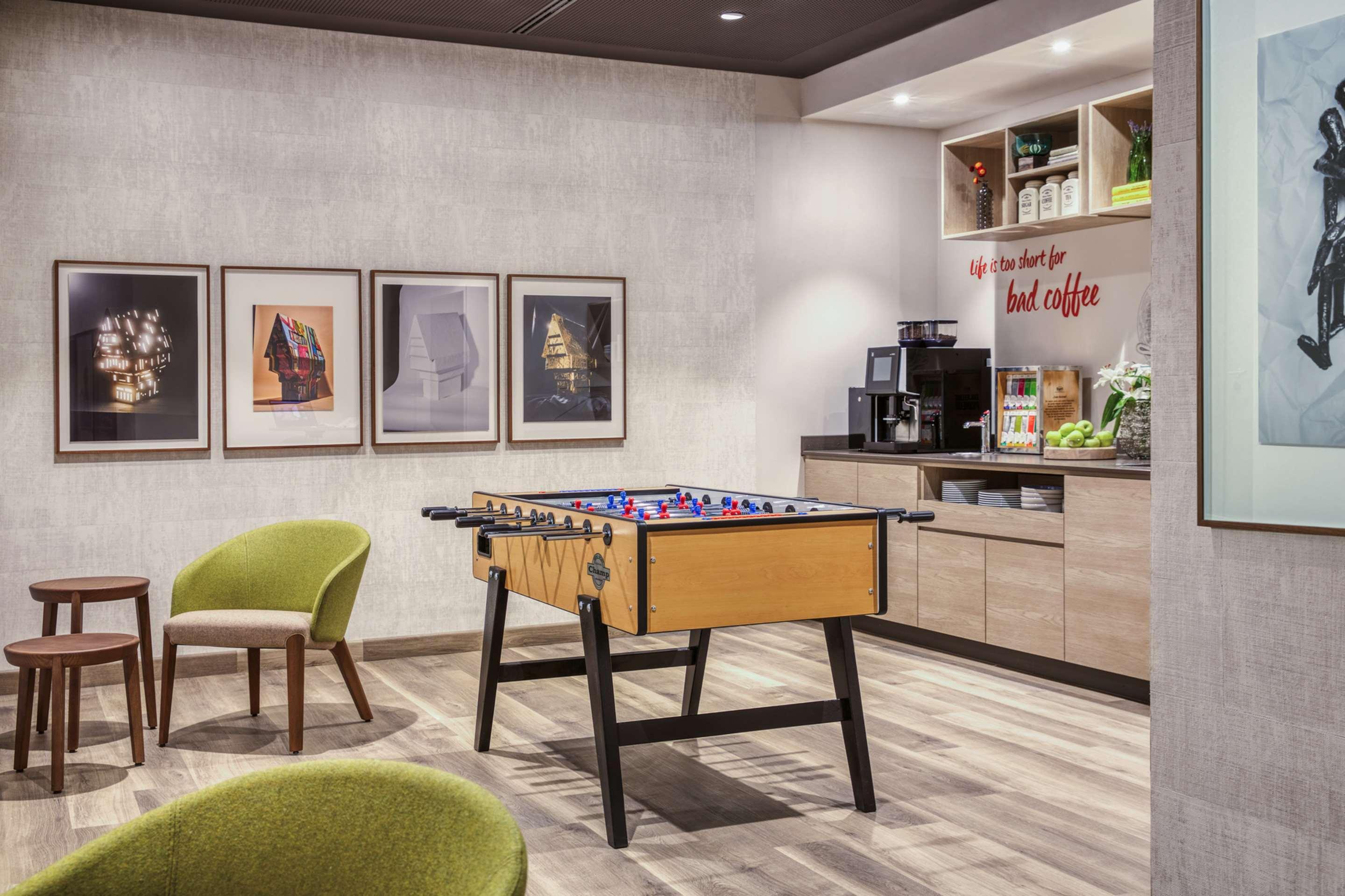 Intercityhotel 4*